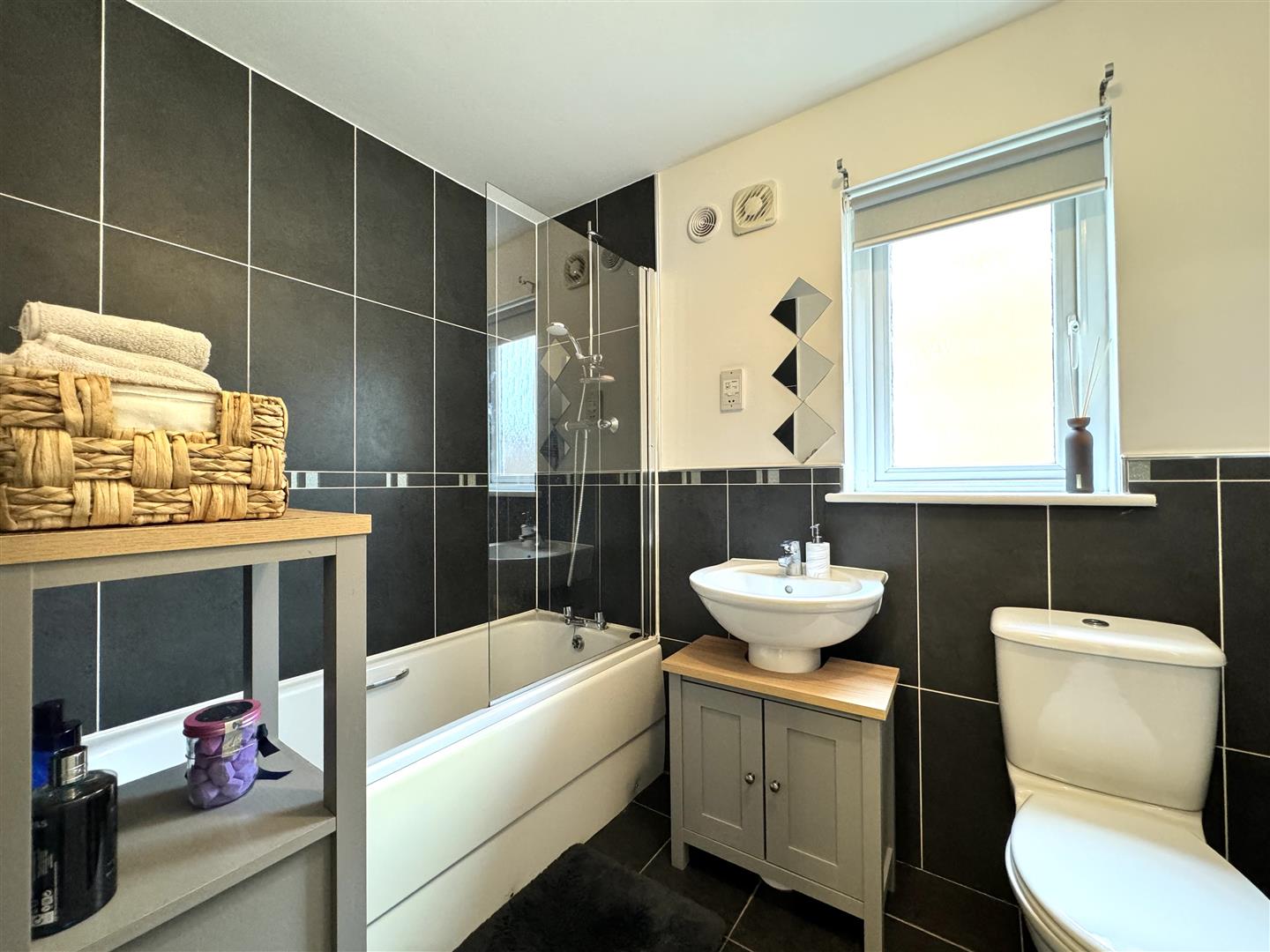 Cooper Crescent, Ferniegair, Hamilton Residence Estate Agents